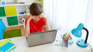 МОН отменил онлайн-уроки для школьников: "Наш Интернет не приспособлен