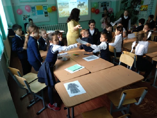 Учителя в Казахстане временно получат компьютеры от школы