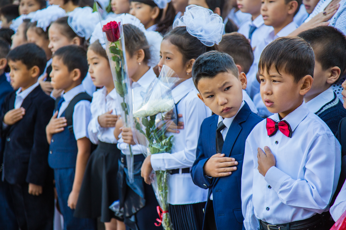 Новый учебный год начался для 3,3 млн казахстанских школьников