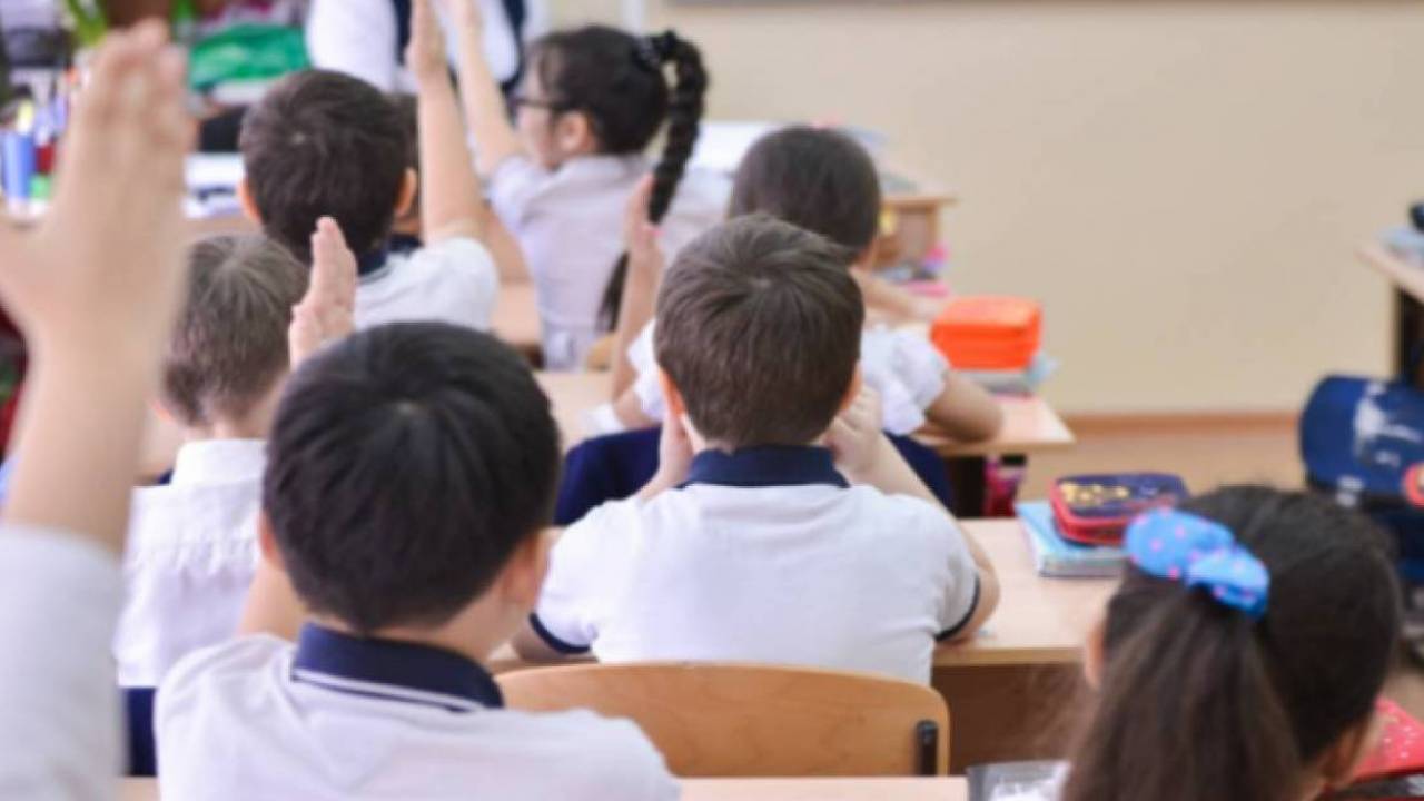 Школьники заболели COVID-19 в Шымкенте, 9 школ закрыли на карантин