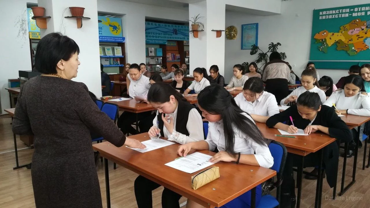 Депутат сената раскритиковал реформы образовании в РК